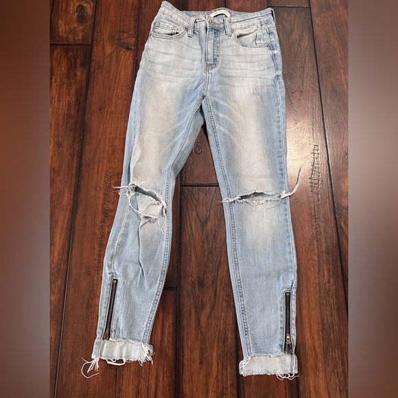 eunina Denim - Eunina distressed high rise skinny jeans with zipper details size 26